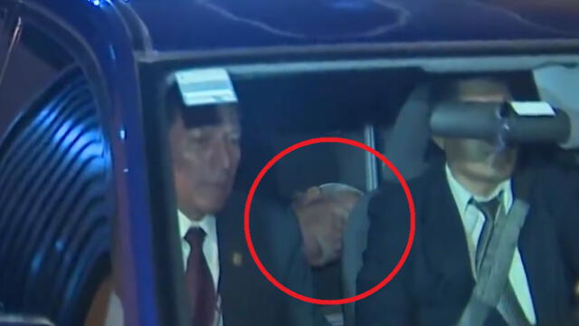 Carlos Tubino se escondió en su auto para no declarar a la prensa [VIDEO]