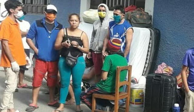 Venezolanos fueron desalojados de vivienda que ocupaban.