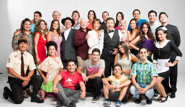 Parte del elenco de la serie televisiva Al fondo hay sitio. Foto: América TV