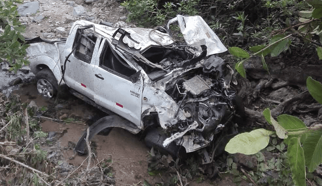 Camioneta se despistó hacia abismo en localidad de Piura y deja al menos 7 muertos. Foto: El regional Piura