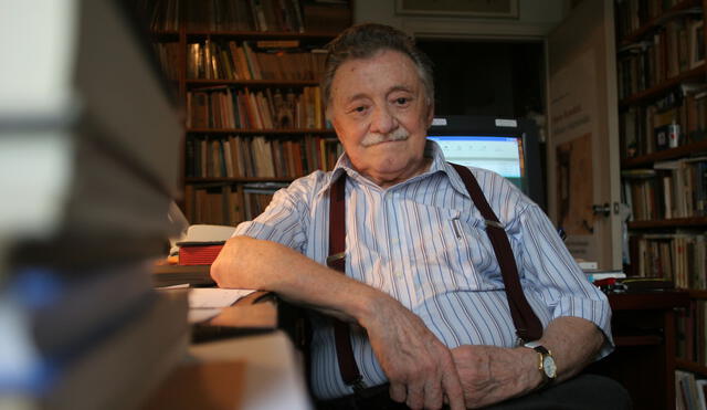 El narrador uruguayo trabajó como periodista en Lima.