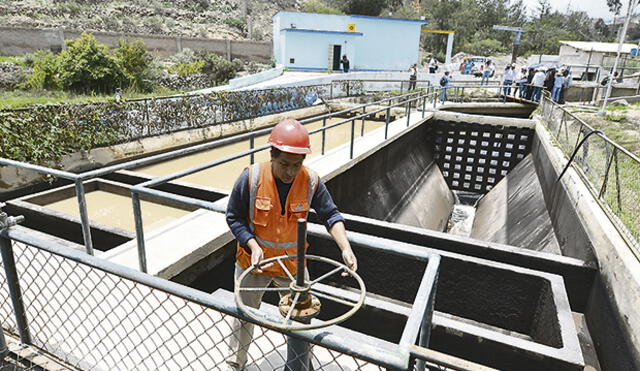 Más de la mitad de usuarios  de agua potable se quedan sin servicio en Arequipa