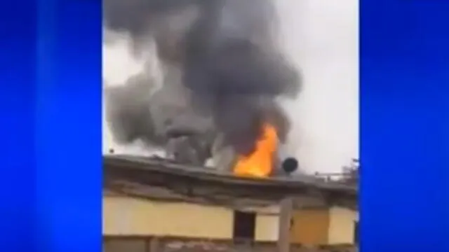 Incendio afectó una quinta en Barrios Altos [VIDEO] 