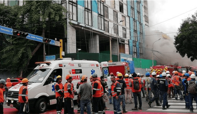 Miraflores: Incendio en edificio en construcción cerca a la av. Larco [VIDEO]