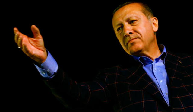 Presidente de Turquía adquiere el poder absoluto tras resultados de referéndum
