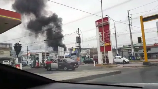 Reportan gran incendio en el distrito del Rímac [ FOTOS Y VIDEOS]