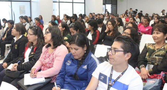Docentes en Arequipa fueron capacitados para tratar temas de bullying y maltrato.