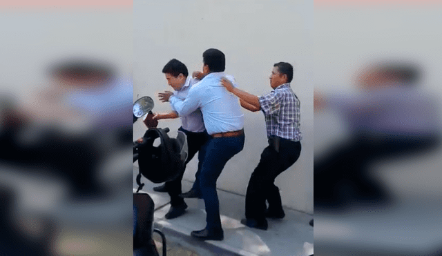 Funcionarios se pelean afuera de sede regional en Piura [VIDEO]