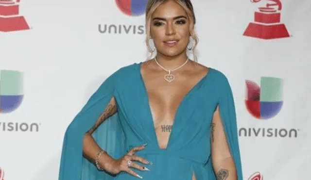 Karol G fue a los Latin Grammy 2018 sin prenda íntima y casi sufre percance con vestido [VIDEO]