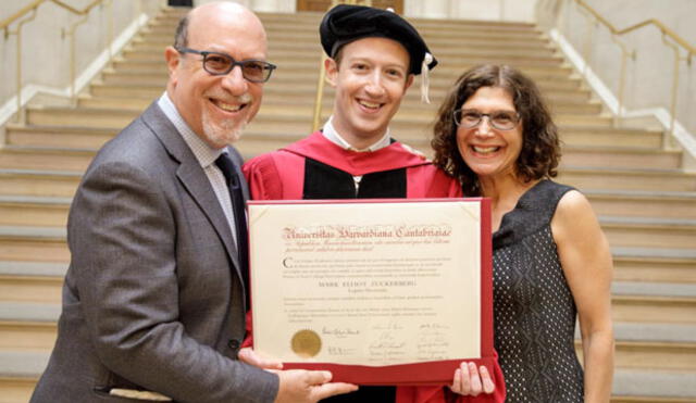 Facebook: Mark Zuckerberg se graduó en la Universidad de Harvard luego de 12 años 
