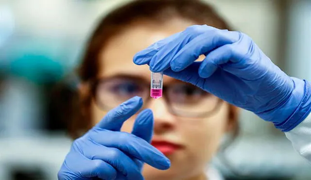 En Estados Unidos comenzaron la primera fase de los ensayos clínicos de su propia vacuna experimental contra el coronavirus. Foto: EFE