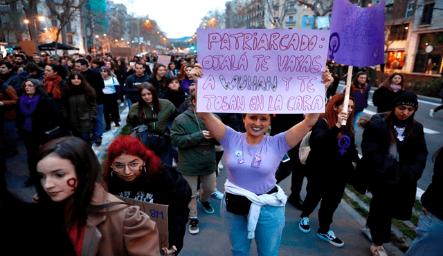 Protestas y huelgas a favor de los derechos de la mujer se dan durante todo el año en España. (Foto: LatinUs)