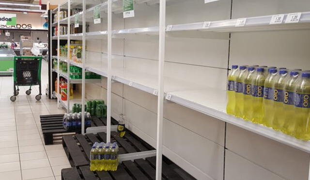 Reportan desabastecimiento de agua en diferentes supermercados