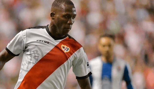 Luis Advíncula no continuaría en el Rayo Vallecano tras descender en la Liga Santander