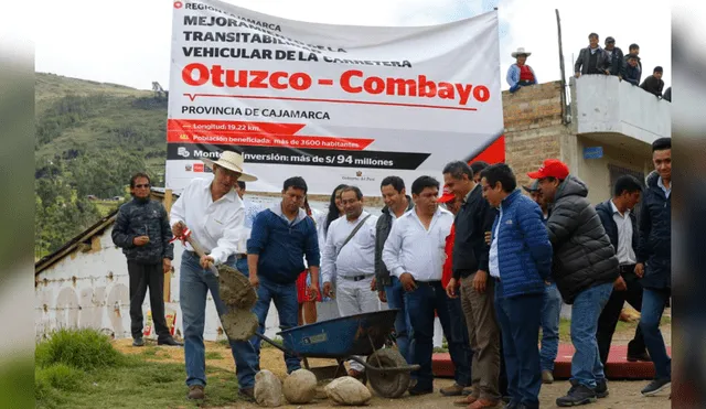 Martín Vizcarra da inicio a construcción de carretera en Cajamarca [VIDEO]