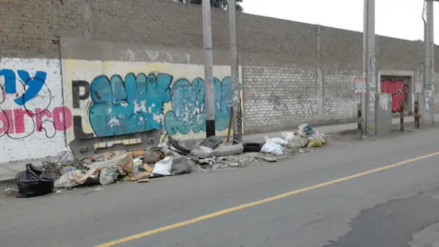 Montículos de basura invaden calles