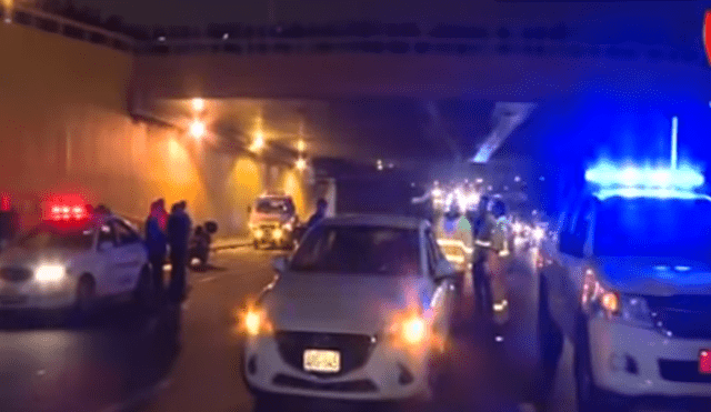 Surco: murió arrollado por cuatro autos tras no usar puente peatonal [VIDEO]