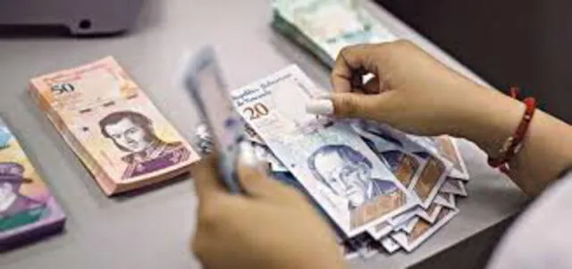 Moneda venezolana se deprecia 24,5% en medio de crisis de gobernabilidad 