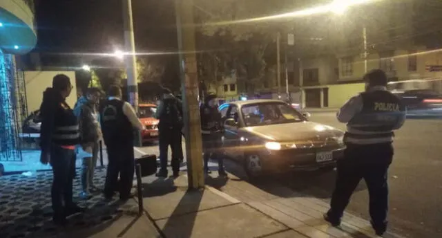 Arequipa: Delincuentes persiguen a mujer en carro y le roban S/ 135 mil 