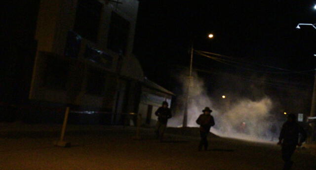La noche del miércoles, policías se enfrentaron a pobladores en Espinar.