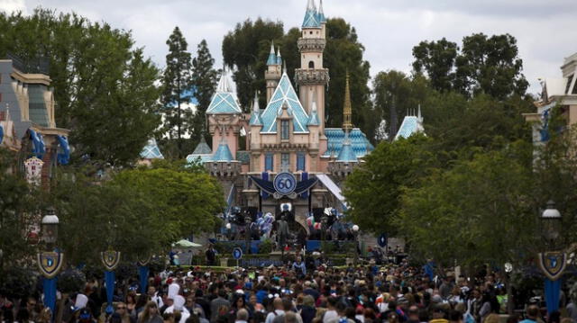 Disneyland: apagón dejó a visitantes atrapados en juegos mecánicos [VIDEO]