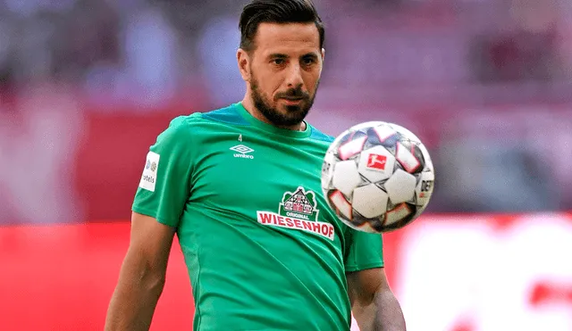 Claudio Pizarro cumplió los 15 días de cuarentena y regresó al Werder Bremen. | Foto: Pixathlon/REX/Shutterstock