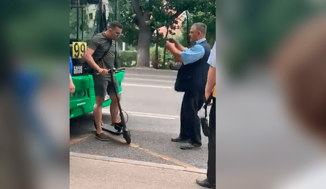 Vía YouTube. Joven que manejaba scooter eléctrico obtuvo un terrible desenlace tras subir a un autobús para pegarle al conductor