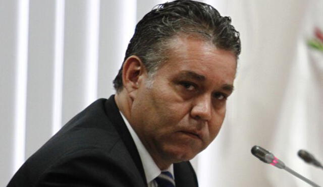 Víctor Albrecht: Comisión Lava Jato no tiene las facultades para citar de grado o fuerza al fiscal Hamilton Castro | VIDEOS