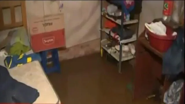Independencia: rebose de reservorio de agua inundó varias viviendas [VIDEO]