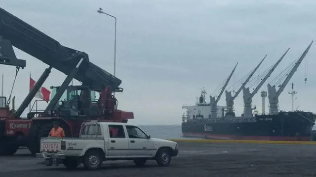 Puerto de Ilo: Desembarcan primeras 9 mil toneladas de carga para Bolivia