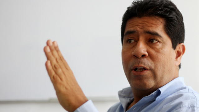 Javier Barreda pidió la suspensión temporal de su militancia en el APRA 