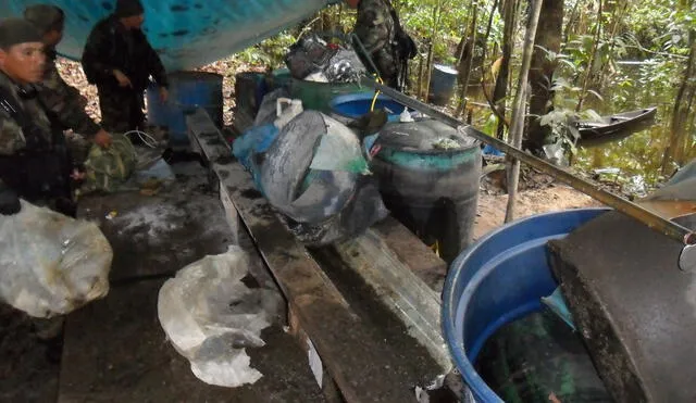 Vraem: Hallan 4 narco laboratorios, 12 toneladas de hojas de coca y 2.500 kilos de insumos químicos