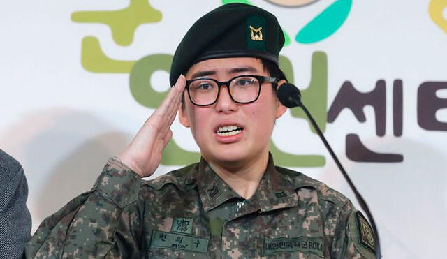 Byun Hee-soo, un exsuboficial de 22 años, planea acudir a los tribunales para llegar "hasta el final". Foto: AFP