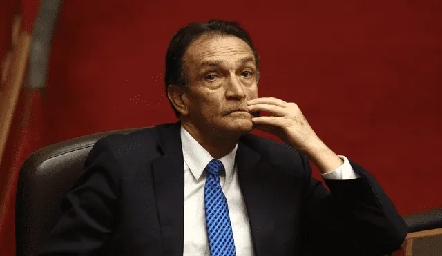 Héctor Becerril fue denunciado ante Ética tras revelación de sobornos