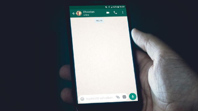 Última conexión de WhatsApp en iPhone.