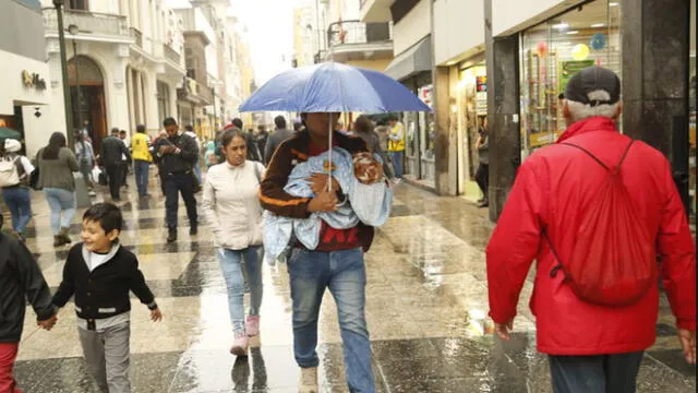 Invierno y frío en las calles de Lima. Foto: José Abanto / La República