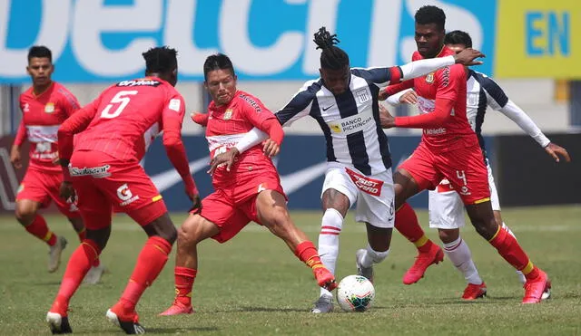 Alianza Lima y Sport Huancayo jugaron una vez en este 2020. Foto: FPF