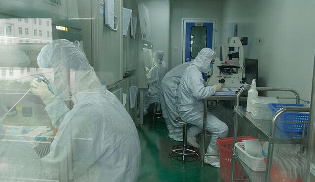 Sinovac sigue adelante y busca voluntarios para el ensayo 3 de su vacuna. Foto: Sky News