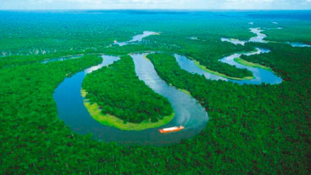 Hundimiento de embarcación deja un desaparecido en Amazonas