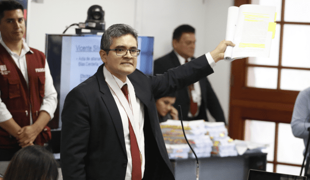 Fiscal Pérez revela que existe conexión entre Los Cuellos Blancos y Fuerza 2011