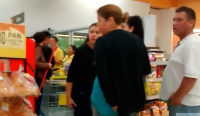 YouTube: emiten gemidos de Esperanza Gómez en supermercado [VIDEO]