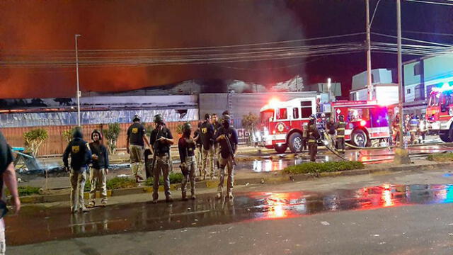 Protestas en Chile: un muerto dejó incendio y saqueo a supermercado de Arica [VIDEO]