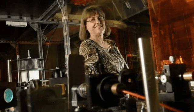 Donna Strickland se convierte en la primera mujer en recibir el premio Nobel en más de 50 años