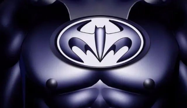El traje del protagonista fue uno de los detalles más criticados de la película Batman y Robin.