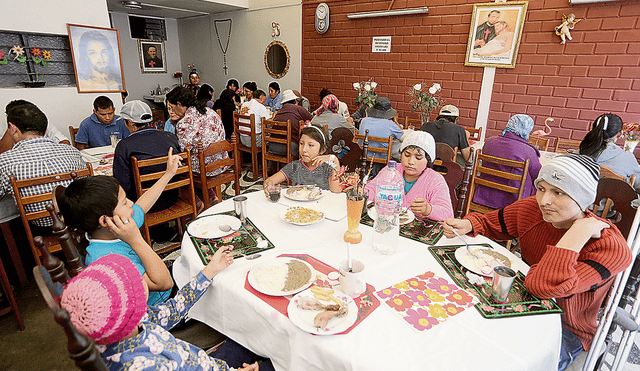 ¿Hasta cuándo? Pacientes que no tienen familia en Lima se alojan en casas de acogida o albergues. Los que no consiguen cupo duermen en las calles. Foto: difusión