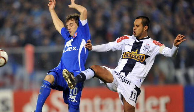 El árbitro Carlos Vela convalidó el gol que eliminó a Alianza Lima de la Libertadores.