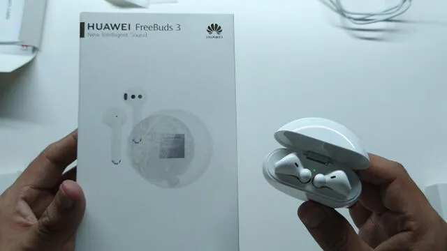 Los FreeBuds 3 de Huawei son audífonos inalámbricos con cancelación de ruido y batería de larga duración. Foto: Daniel Robles
