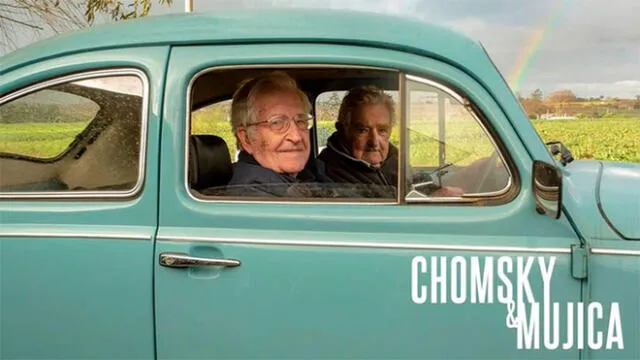 Este "inédito encuentro lleno de sabiduría" también se captó en el famoso Volkswagen del año 1987 de Pepe Mujica. Foto: difusión