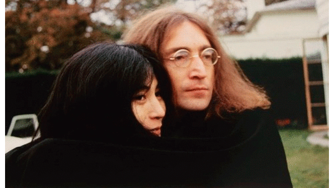Romance entre John Lennon y Yoko Ono