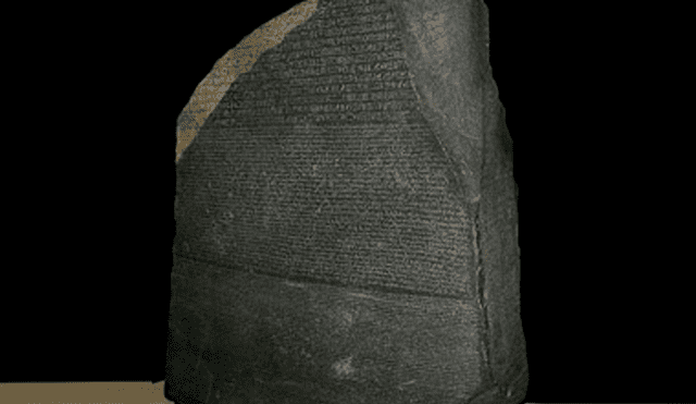 Piedra Rosetta descubierta un 15 de julio de 1799. Foto: Museo Británico de Londres.